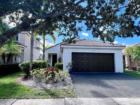 1329 Sabal Trl, Weston, FL 33327