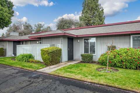 4504 Valentine Avenue N, Fresno, CA 93722