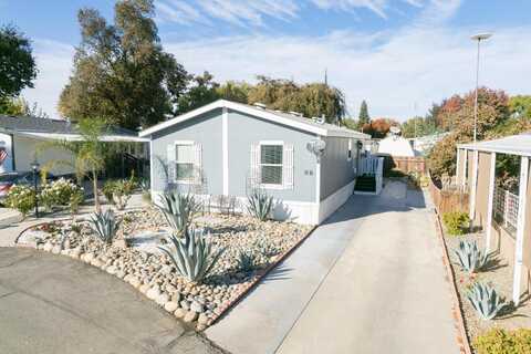 2400 Midvalley Avenue W, Visalia, CA 93277