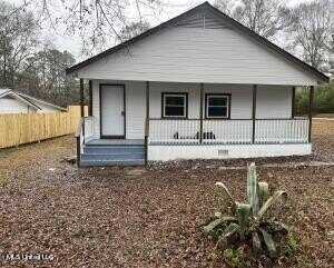 116 John Street, Hazlehurst, MS 39083