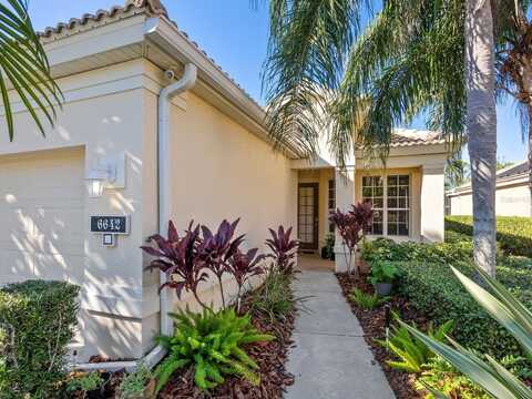 6642 TAILFEATHER WAY, BRADENTON, FL 34203