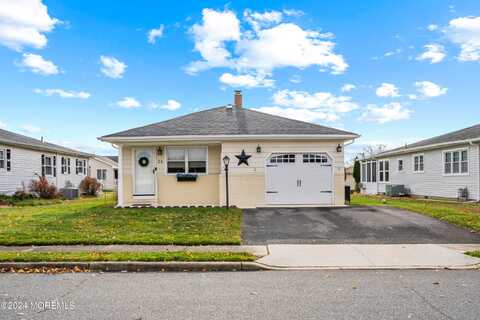 24 Corinth Place, Toms River, NJ 08757