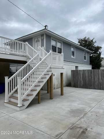 208 Lincoln Avenue, Seaside Heights, NJ 08751