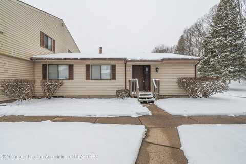 3930 Hunters Ridge Drive, Lansing, MI 48911