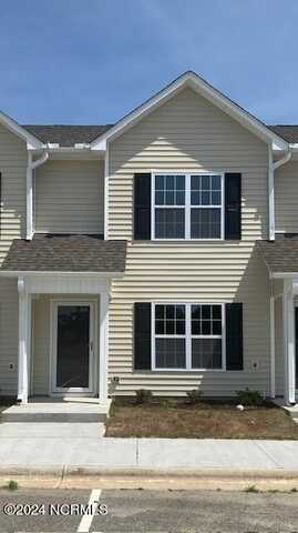 1252 Cross Creek Circle, Greenville, NC 27834