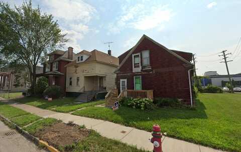 8951 Lumpkin Street, Hamtramck, MI 48212