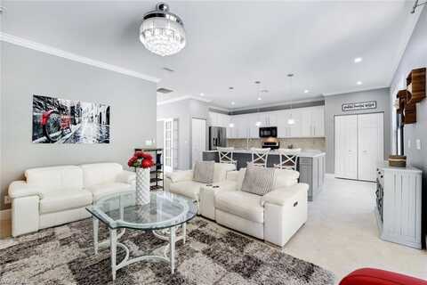 1350 Triandra, NAPLES, FL 34119