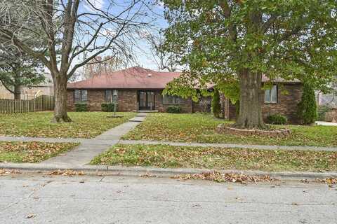 1923 S White Oak Avenue, Springfield, MO 65809