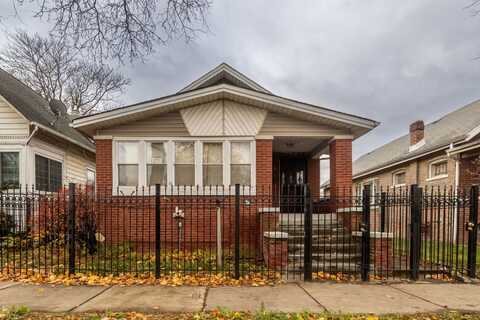 8138 S Harper Avenue, Chicago, IL 60619