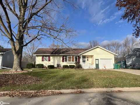 605 E Pierce Avenue, Fairfield, IA 52556