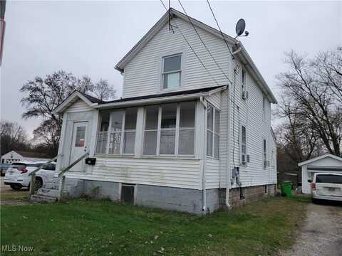 130 Snyder Avenue, Barberton, OH 44203