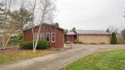 3900 Dietz Lane, Zanesville, OH 43701