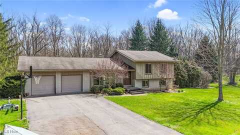 1301 Partridge Lane, Bath, OH 44333