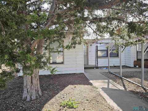 921 W 16th Street, Portales, NM 88130