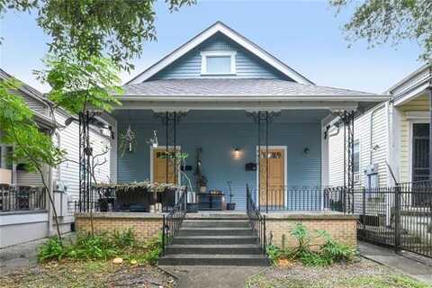 2914 BANKS Street, New Orleans, LA 70119