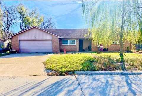 422 W 6th Street, Dewey, OK 74029