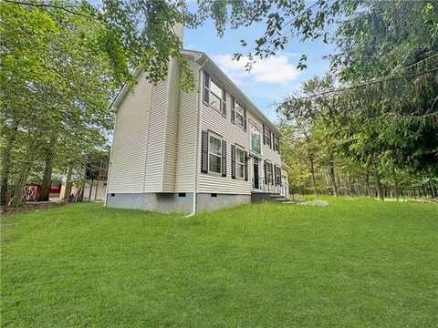 2107 Grasshopper Drive, Tobyhanna, PA 18466