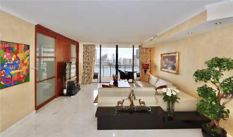 4000 Island Blvd, Aventura, FL 33160