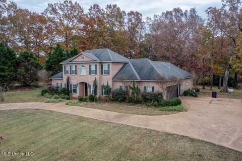 1296 Country Club Road, Senatobia, MS 38668