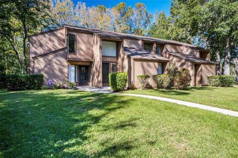 18 BROADMORE CIRCLE, PALM COAST, FL 32137