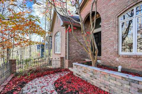 7905 Traders Hollow Lane, Indianapolis, IN 46278