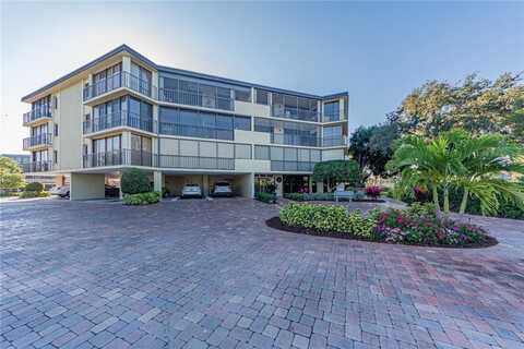 1821 Mooringline Drive, Vero Beach, FL 32963