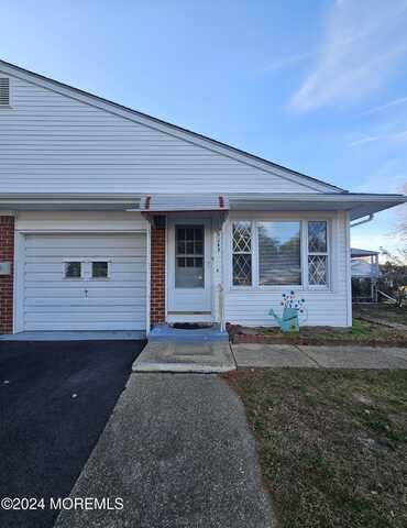 504 Lilac Lane, Whiting, NJ 08759