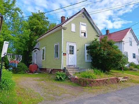 109 Cottage Street, Pittsfield, ME 04967