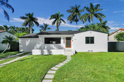 1531 Mayo Street, Hollywood, FL 33020