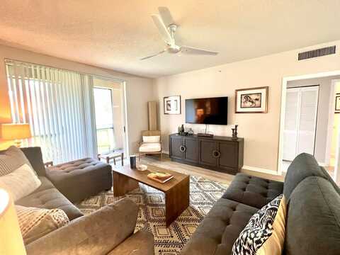 11790 Saint Andrews Place, Wellington, FL 33414