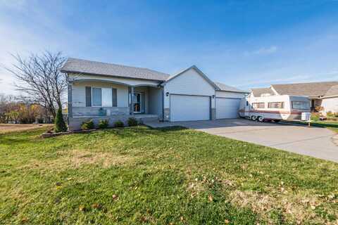 225 W Winterset Cir, Goddard, KS 67052