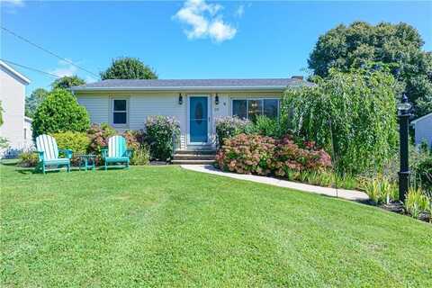 235 Foddering Farm Road, Narragansett, RI 02882