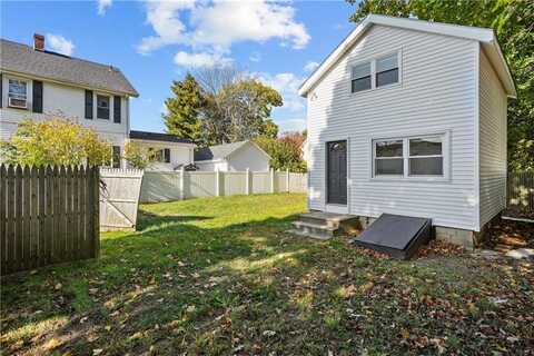 91 Harvard Avenue, Warwick, RI 02889