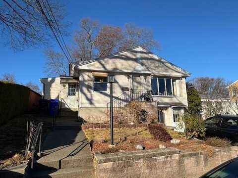 11 Cove Court, North Providence, RI 02911