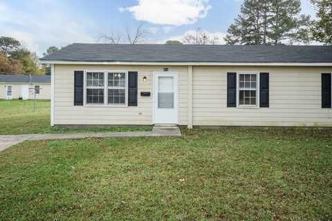 801 S Sumner Street, Selma, NC 27576