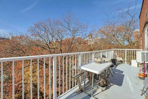 4499 Henry Hudson Parkway, Bronx, NY 10471