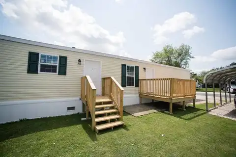 20 Sundale Trailer Court Dr., Washington, IN 47501