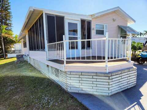 540 Gary Player Dr, Davenport, FL 33837