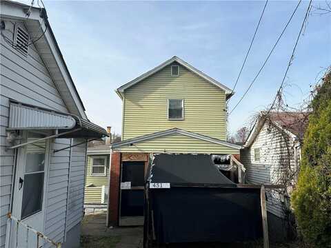 447-451 Montgomery Ave, Sackett, PA 15017