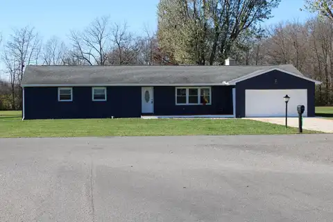 5822 Lake, Greenville, OH 45331