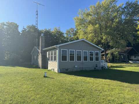 6755 Kelley Drive, Millersburg, MI 49759