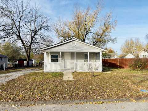 822 Prospect Street, Webb City, MO 64870