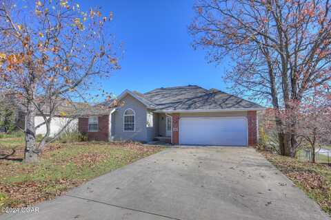 409 Ravenwood Circle, Neosho, MO 64850