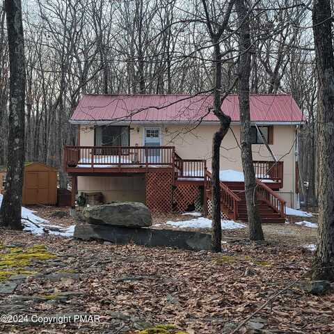 2118 Cardinal Drive, Bushkill, PA 18324