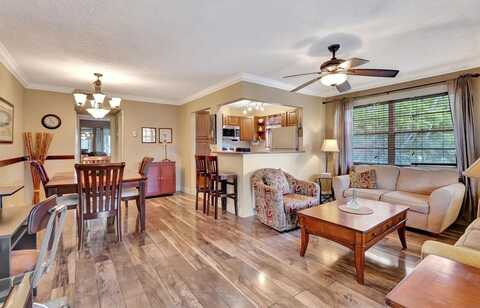 109 Dorchester E, West Palm Beach, FL 33417