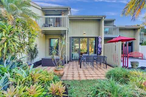 97 NE 17 Ct, Fort Lauderdale, FL 33305
