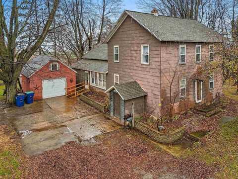 W2703 SUNSET Lane, PULASKI, WI 54162