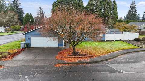 423 NE 14TH PL, Canby, OR 97013