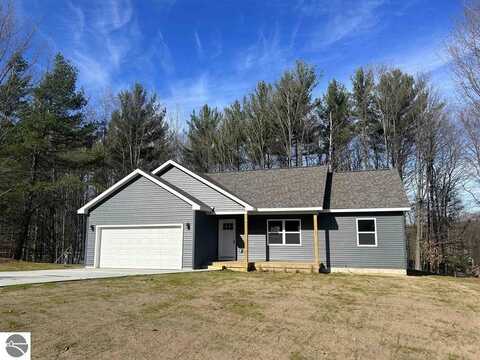 628 Eden, Kingsley, MI 49696