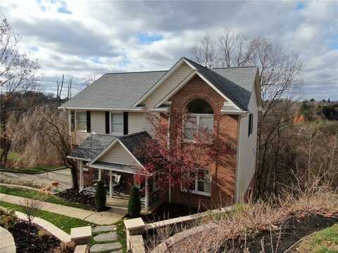 35 Collinwood Dr, O'Hara, PA 15215